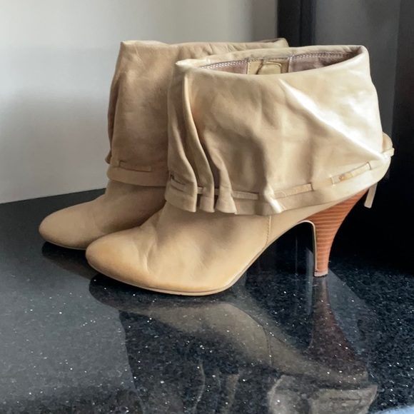 Nine West Booties - Picture 1 of 8
